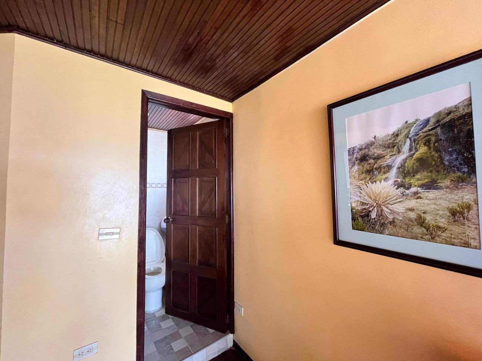 מונגי Hotel Calicanto Real Cafe Museo מראה חיצוני תמונה